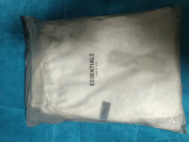 Pantalones Essentials Fear of God color crema - 6