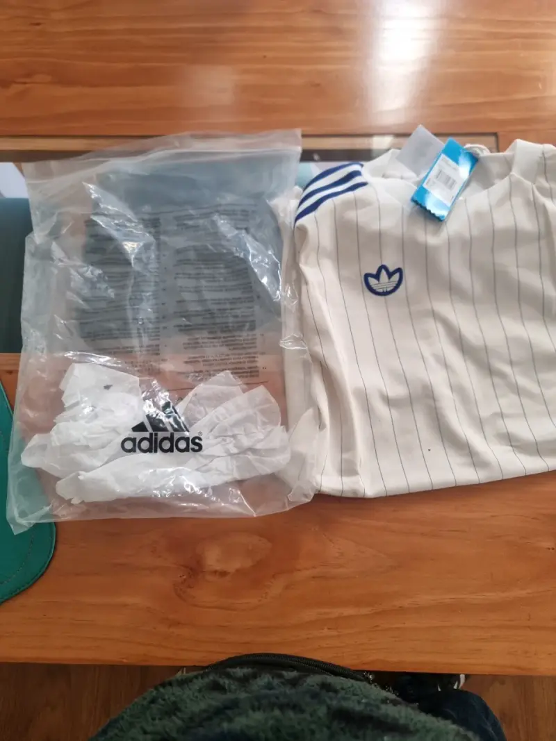 Camiseta Adidas Chelsea FC blanca con rayas - 3