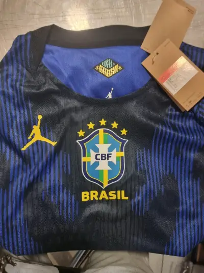 Camiseta Brasil CBF Aero-Fit Negra - miniatura 1