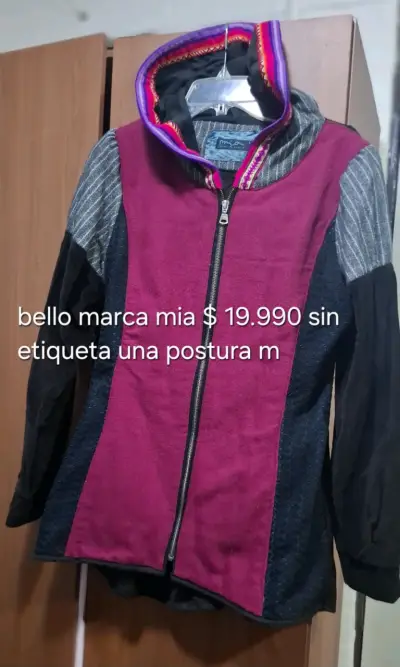 Abrigos marca mia nada de uso - miniatura 2