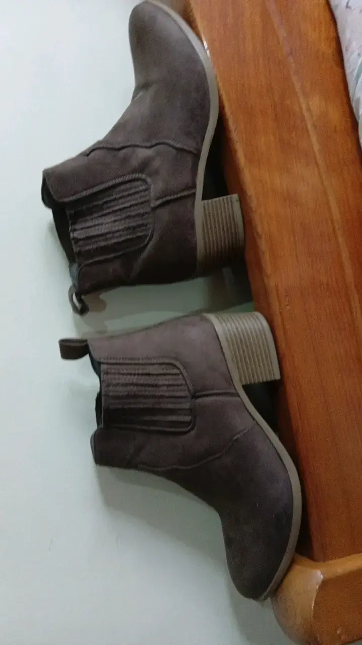 Botines de mujer color marrón con tacón - 2