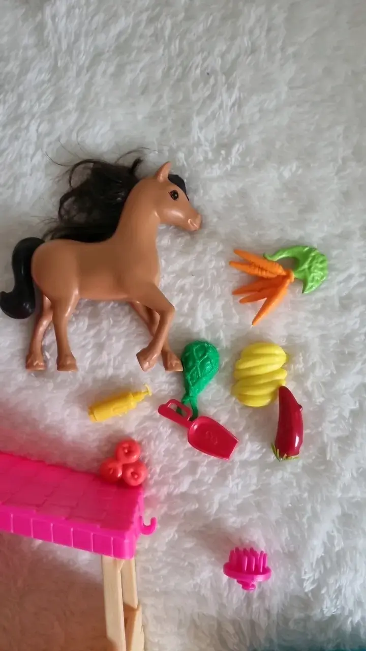 Set de juego establo con caballo y accesorios - 2