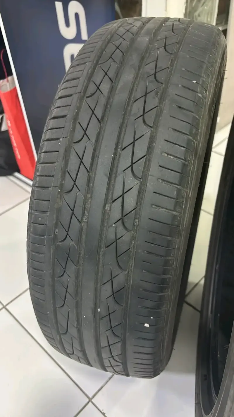 Neumáticos usados Hankook Ventus V2 Concept 2 - 2