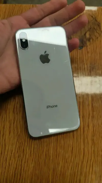 iPhone X en buen estado - miniatura 1
