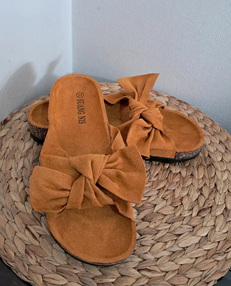 Sandalias planas con lazo color camel - 3