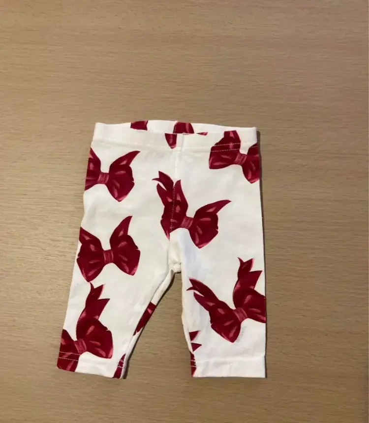 Conjunto de vestido y leggings para bebé con lazo rojo - 3