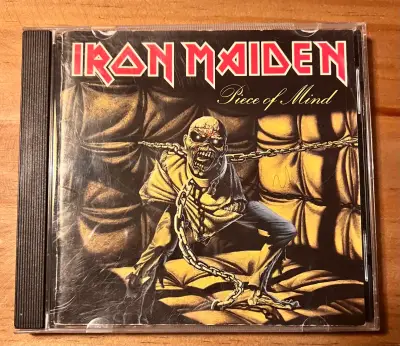CD Iron Maiden Piece of Mind en buen estado - miniatura 1