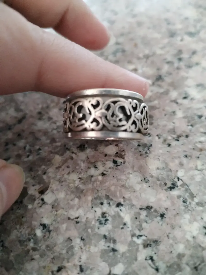 Anillo de plata con diseño calado giratorio - 3