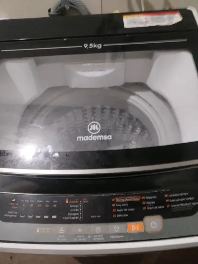 Lavadora Mademsa 9.5 kg en buen estado - miniatura 2