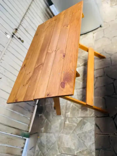 Mesa plegable de madera para exteriores - miniatura 1