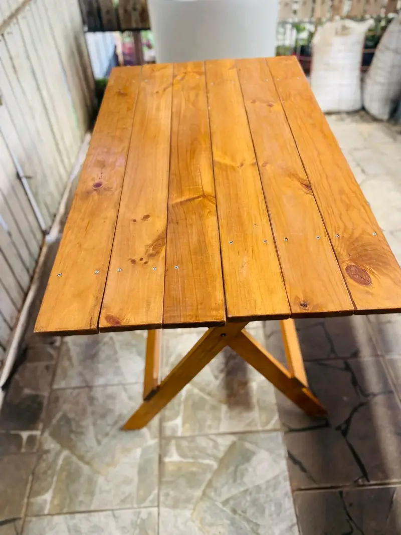Mesa plegable de madera para exteriores - 2
