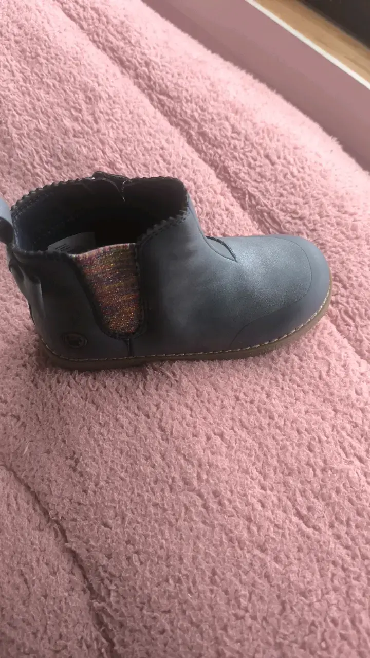 Botines de cuero para niños con detalle colorido - 1