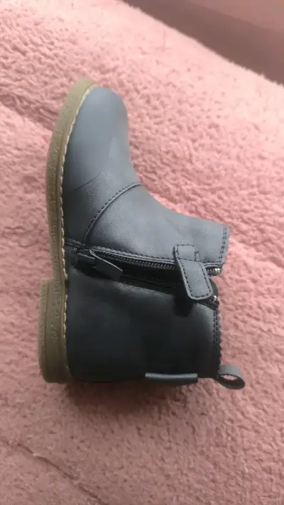 Botines de cuero para niños con detalle colorido - miniatura 3