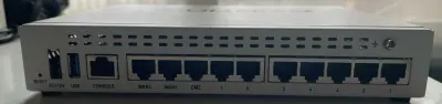 FortiGate 60E en buen estado - miniatura 2