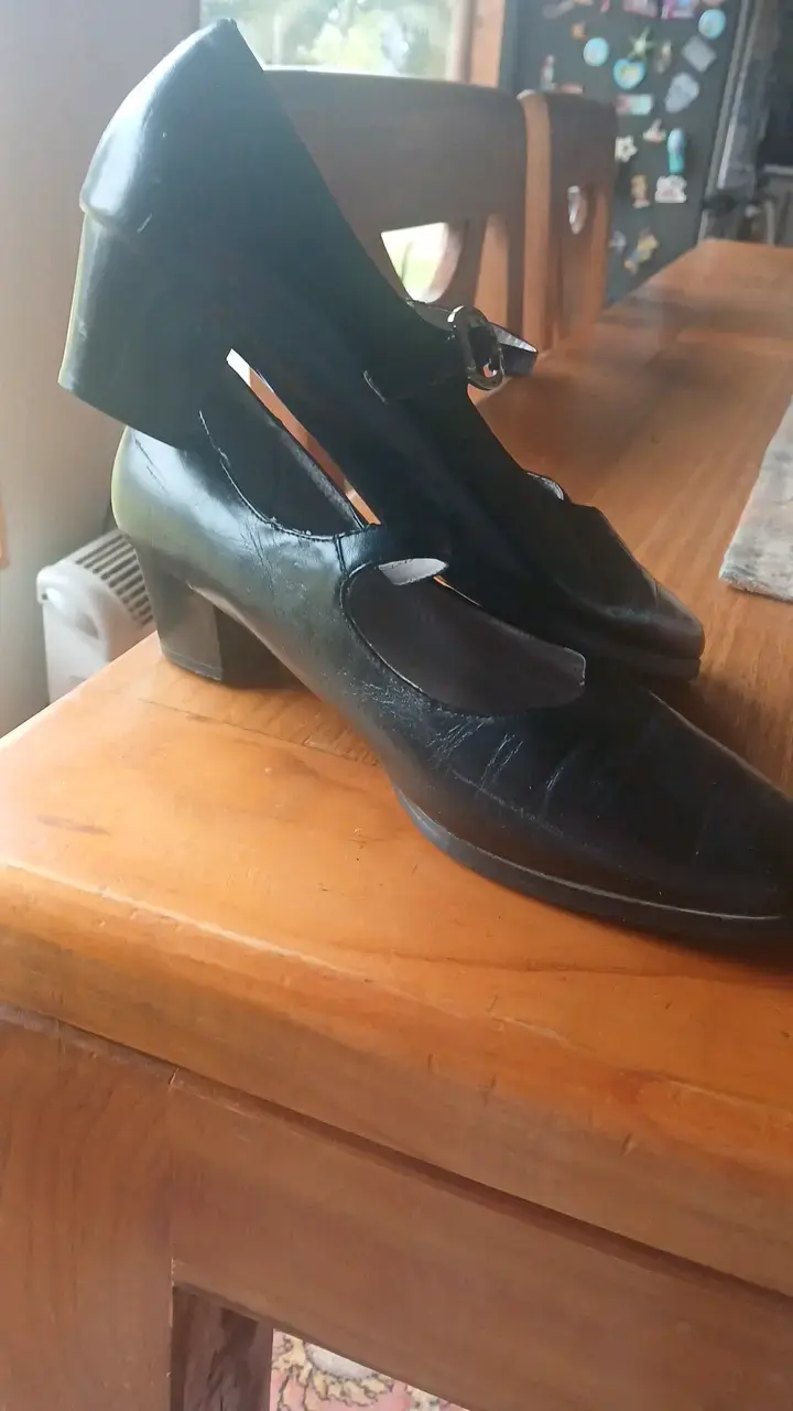 Zapatos de cuero negros con hebilla Anatómia - 4