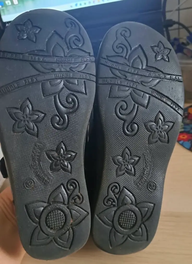 Zapatos de charol para niña Bubblegummers negros - 3