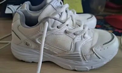 Zapatillas deportivas blancas para hombre - miniatura 1