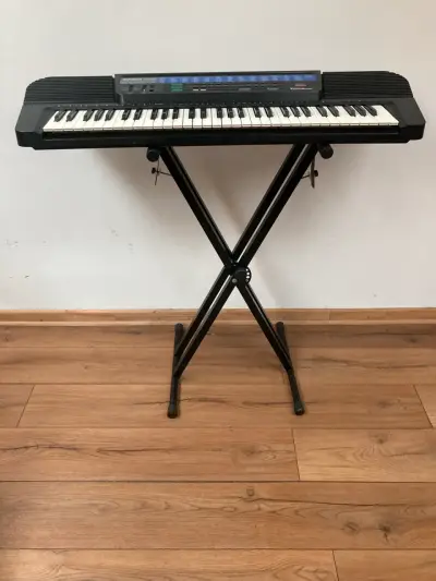 Teclado Casio CT-625 con soporte - miniatura 2
