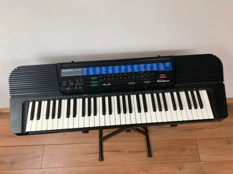 Teclado Casio CT-625 con soporte - 5