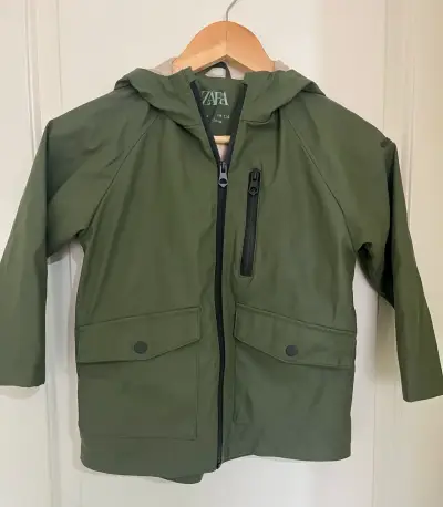 Chaqueta verde para niños Zara con capucha - miniatura 1
