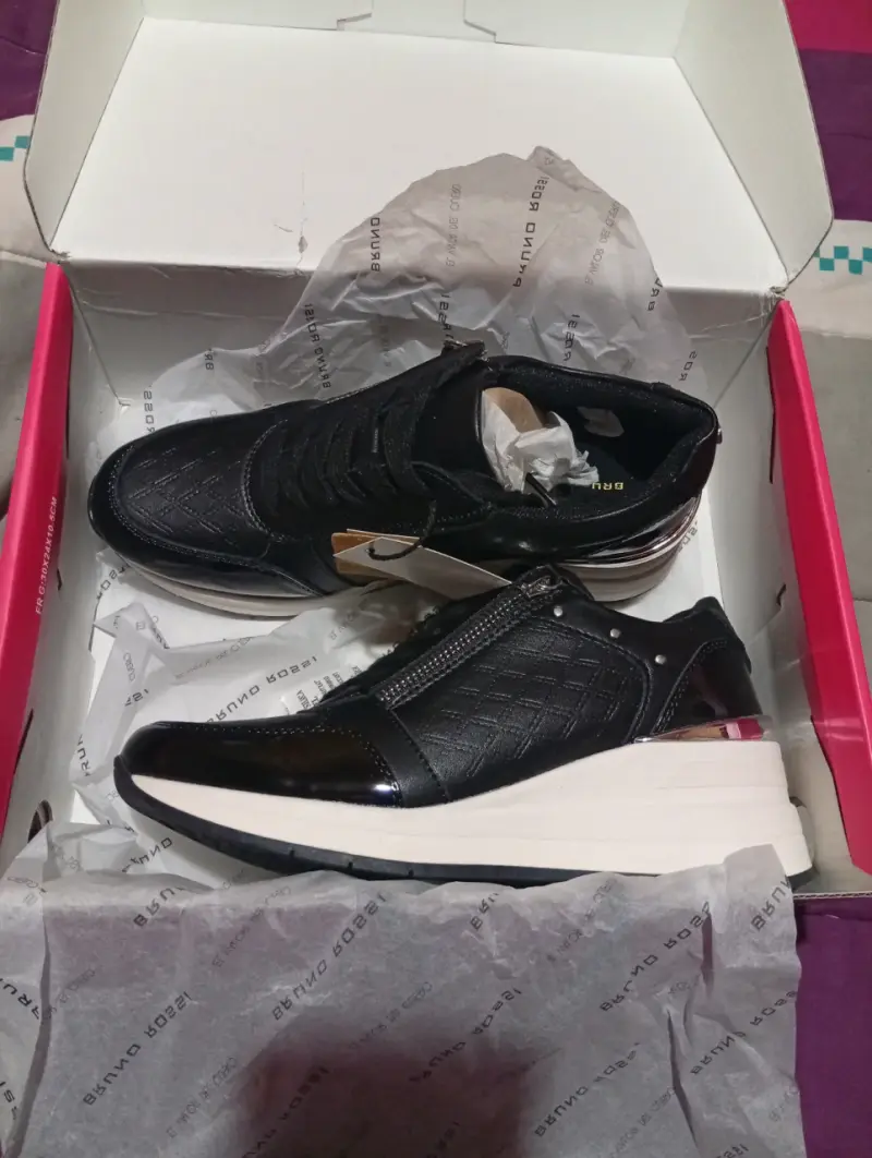 Zapatillas negras con plataforma y cierre lateral - 3