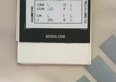 Polera manga larga beige Adidas. - miniatura 2
