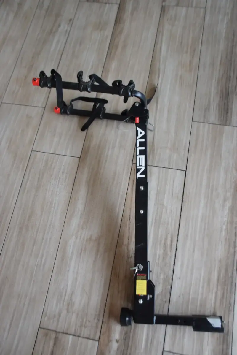 Portabicicletas Allen para auto plegable. 3 bicis - 4
