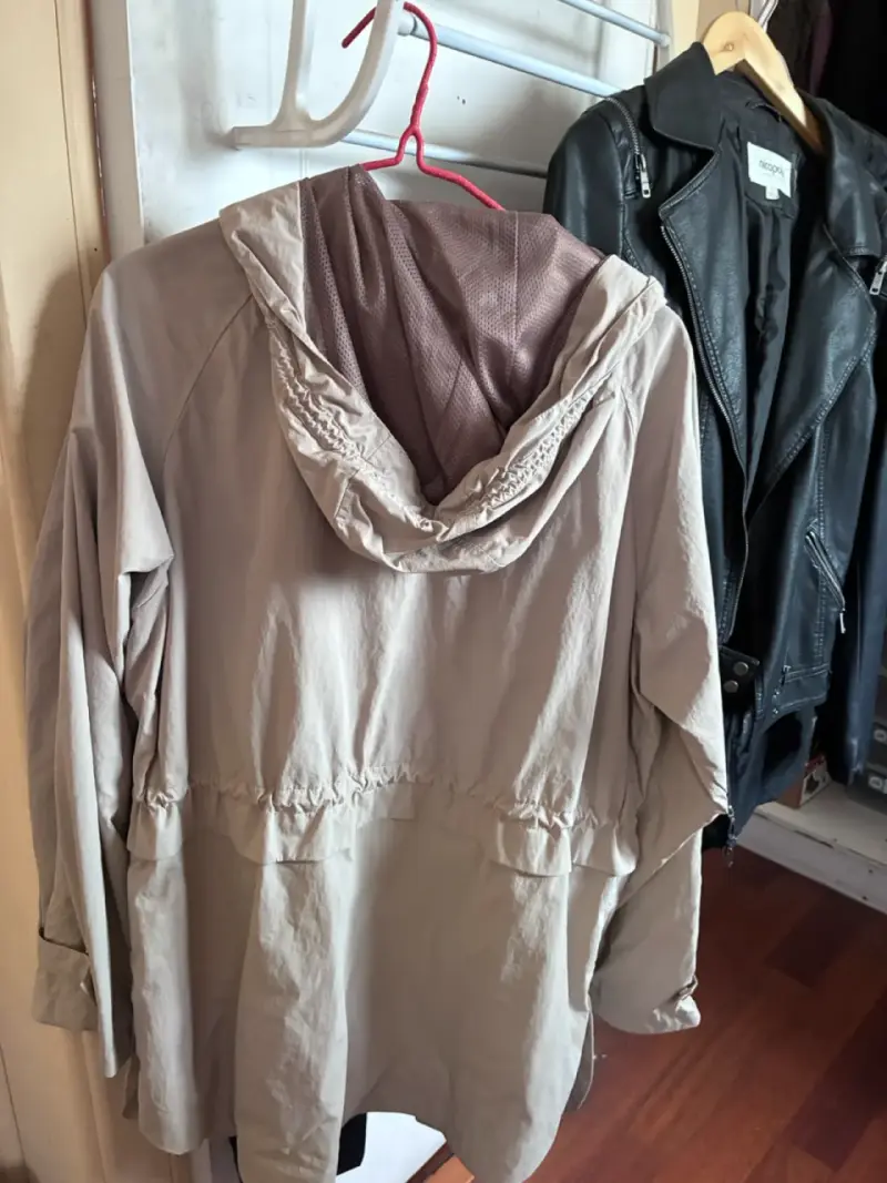 Chaqueta Esprit beige con capucha - 2