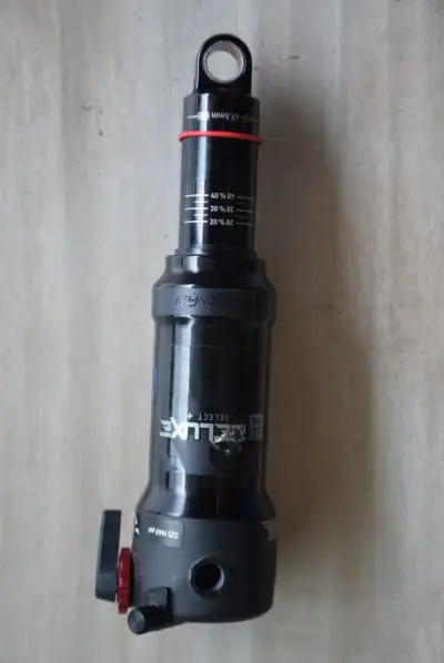 Amortiguador RockShox Deluxe Select+ 185x47,5 - miniatura 2