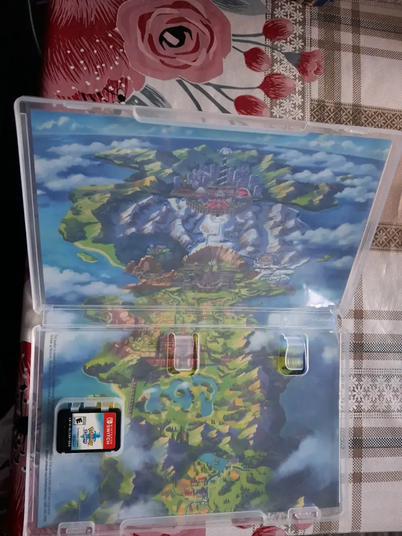 Juego Pokémon Espada y Escudo para Nintendo Switch - 3
