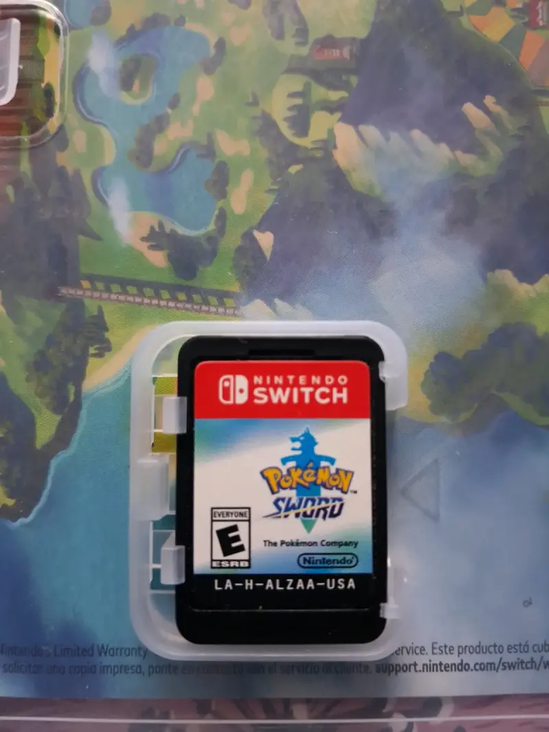 Juego Pokémon Espada y Escudo para Nintendo Switch - 4