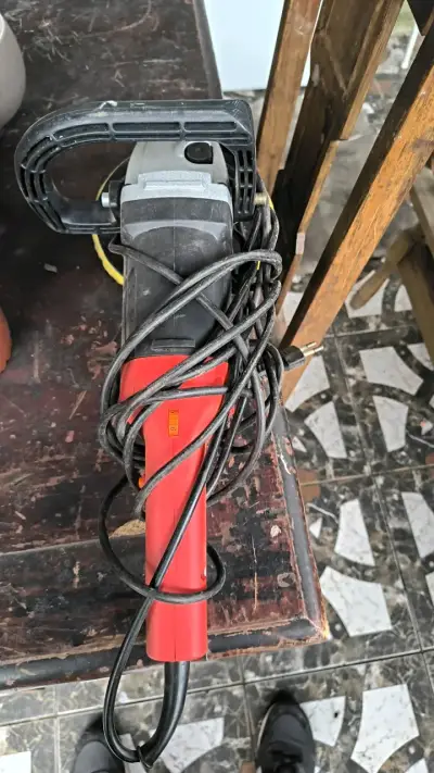 Pulidora eléctrica Franfor con cable - miniatura 1