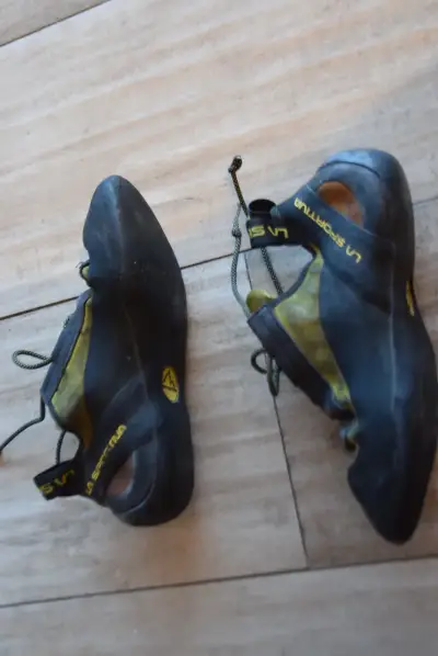 Zapatillas de escalada La Sportiva Miura 42 - miniatura 3