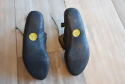 Zapatillas de escalada La Sportiva Miura 42 - miniatura 4