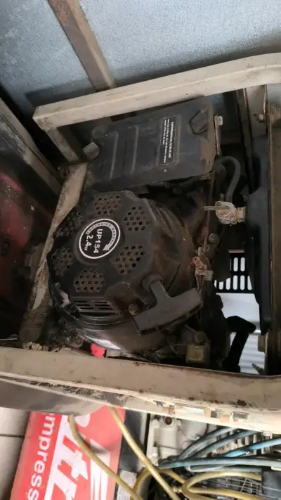 Generador a Gasolina Bauker GG1500 9.9kW - miniatura 3
