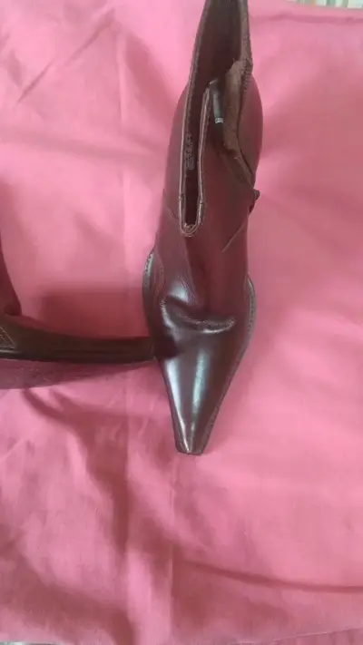 Botines de cuero marrón con tacón alto - miniatura 1