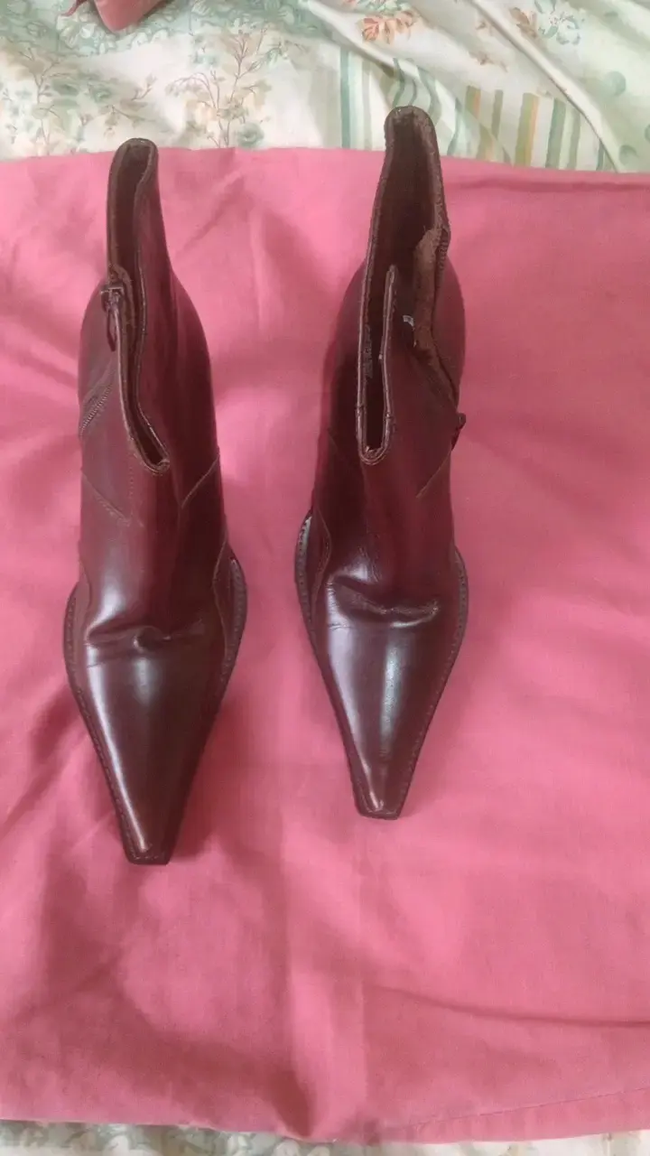 Botines de cuero marrón con tacón alto - 2