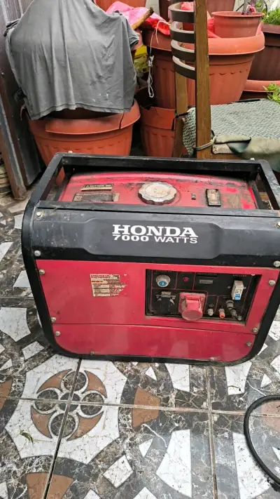 Generador Honda 7000 Watts usado - miniatura 1