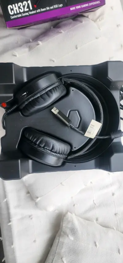 Audífonos Gamer Cooler Master CH321 con Micrófono - miniatura 1