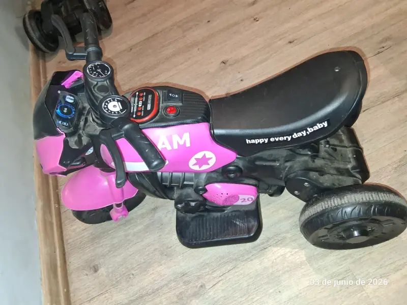 Moto eléctrica infantil rosa con ruedas de apoyo - 5