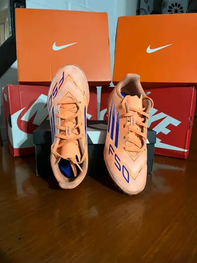 Zapatillas de fútbol para niños Adidas F50 talla 37 - miniatura 2