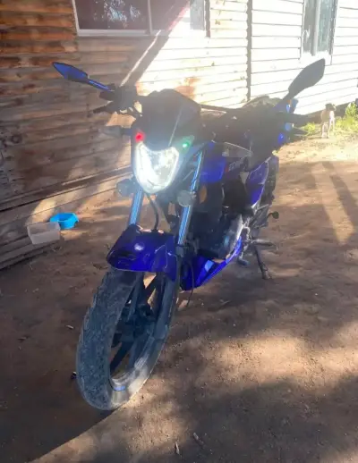 Moto Keeway RK 150 azul en buen estado - miniatura 3