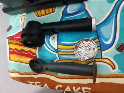 Cafetera Espresso Oster PrimaLatte - miniatura 2
