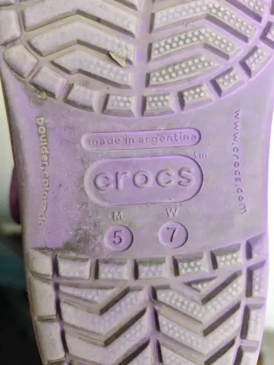 Zuecos Crocs Morados para Adultos Talla 36 Mujer - miniatura 5