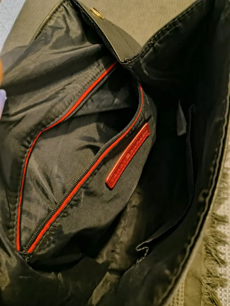 Mochila de cuero negra Tommy Hilfiger - 4