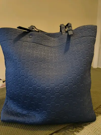 Bolso tote azul Michael Kors con logo - miniatura 3