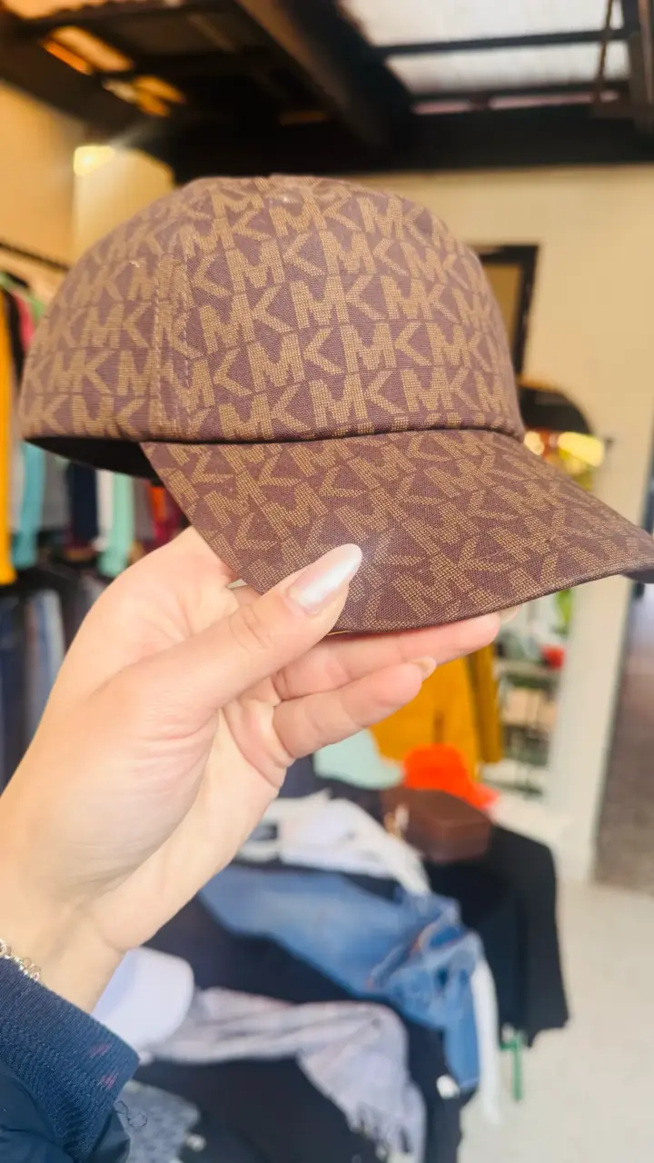 Gorras MK en varios colores - 2