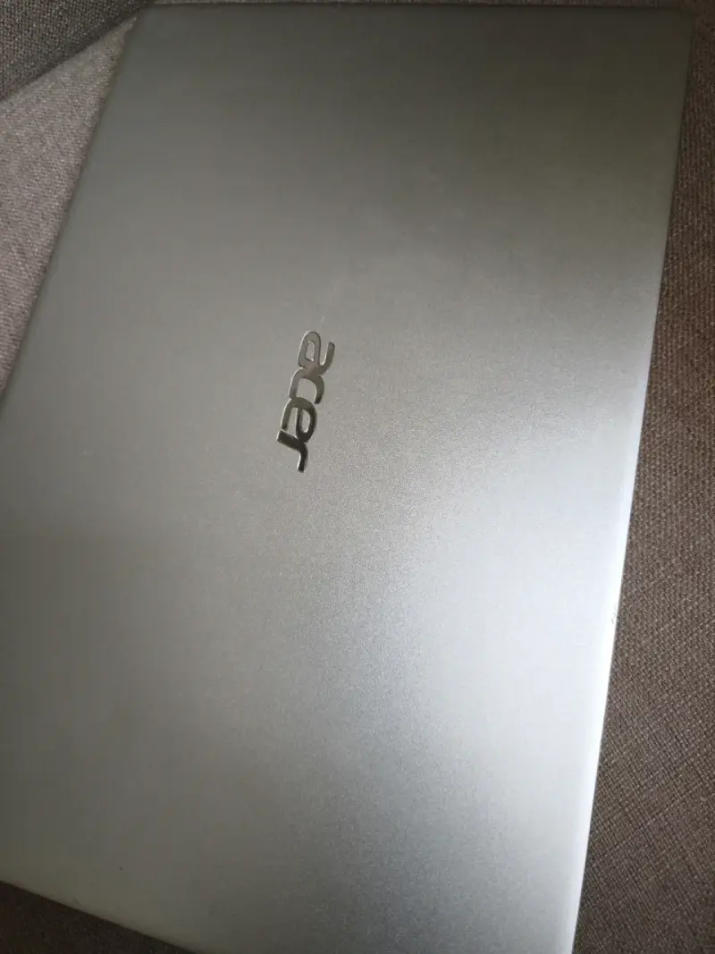 Acer Swift 3 Ryzen 5 — 16GB RAM + 512GB SSD - 4