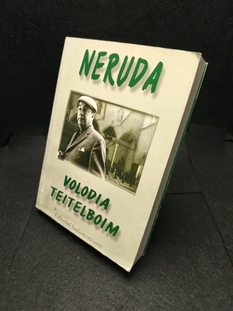 Libro 'Neruda' de Volodia Teitelboim - 3