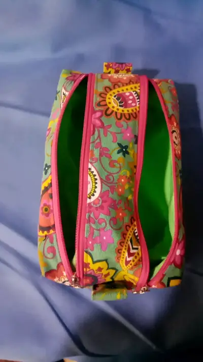 Estuche de Tela lona con Diseño Floral Colorido - miniatura 3
